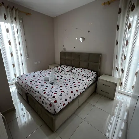 Apartment I 3 *