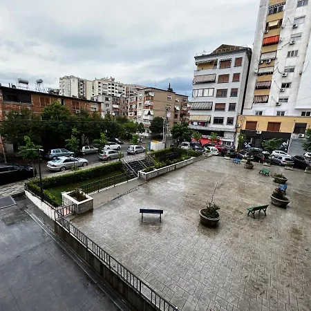 Apartment I 3 *